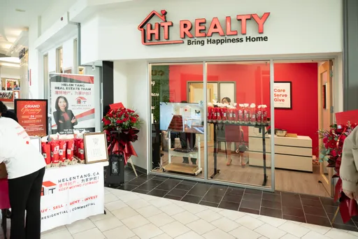 HT Realty logo